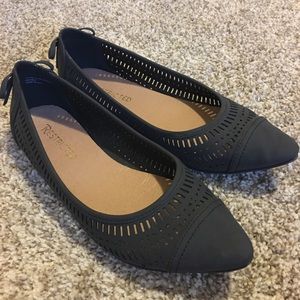 NWOT Restricted pointy flats
